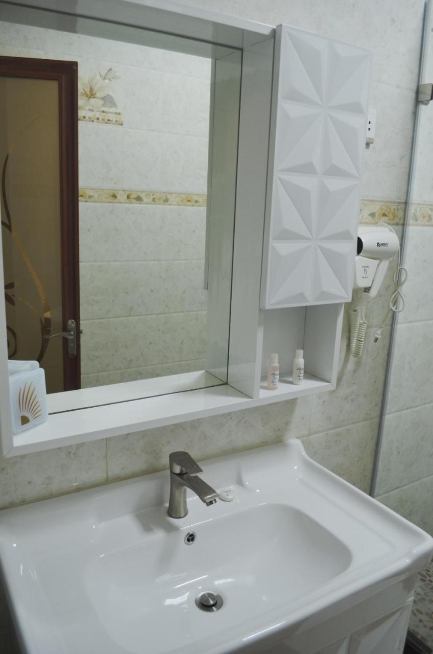 Anouk Hotel Antananarivo Bagian luar foto
