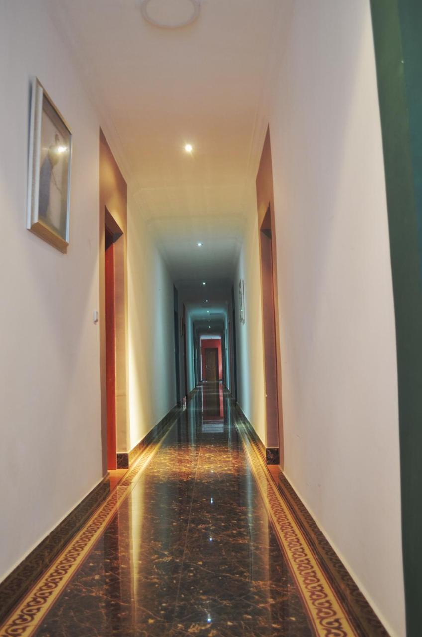 Anouk Hotel Antananarivo Bagian luar foto